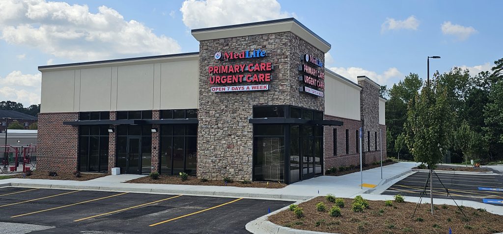 Medlife Oakwood